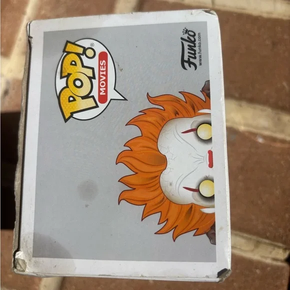 Funko Pop! Movies IT #542 Pennywise w/ Spider Legs Vinyl Figure + Box - Picture 6 of 11
